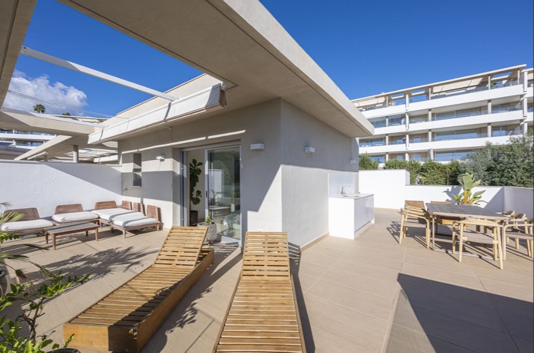 3 slaapkamer Penthouse te koop in Benahavis met zwembad garage - € 1.050.000 (Ref: 9415753)