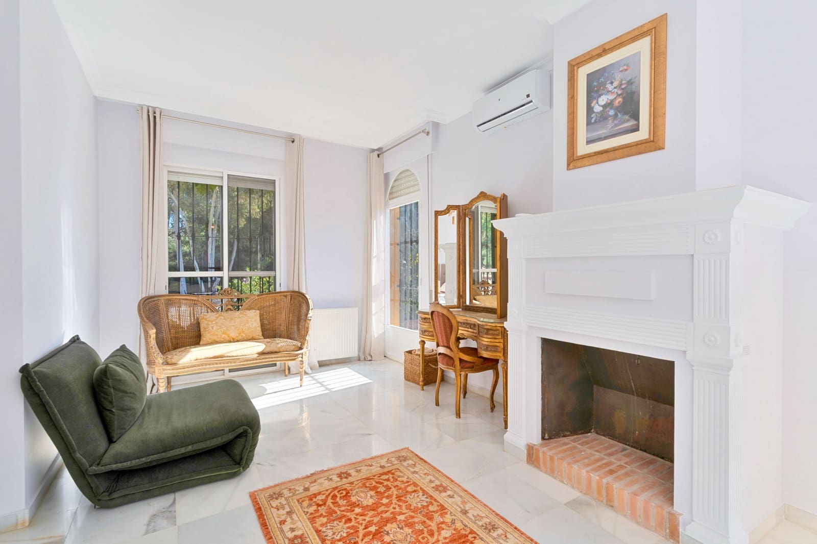 6 soverom Villa til salgs i Nueva Andalucia med svømmebasseng garasje - € 3 070 000 (Ref: 9419507)