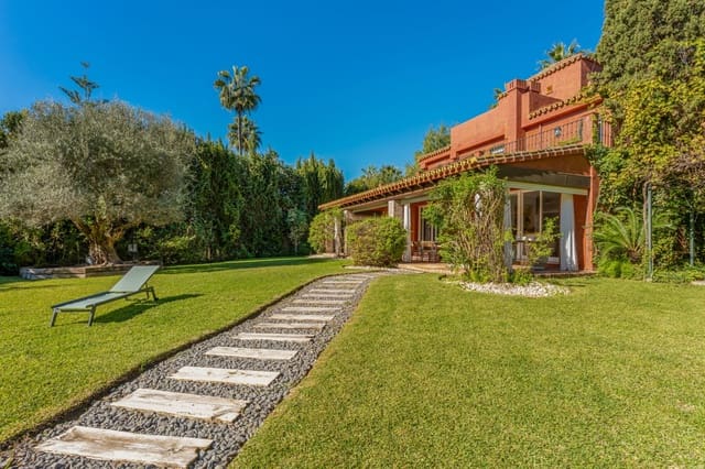 6 soverom Villa til salgs i Aloha Golf, Marbella med svømmebasseng garasje - € 3 070 000 (Ref: 9419507)