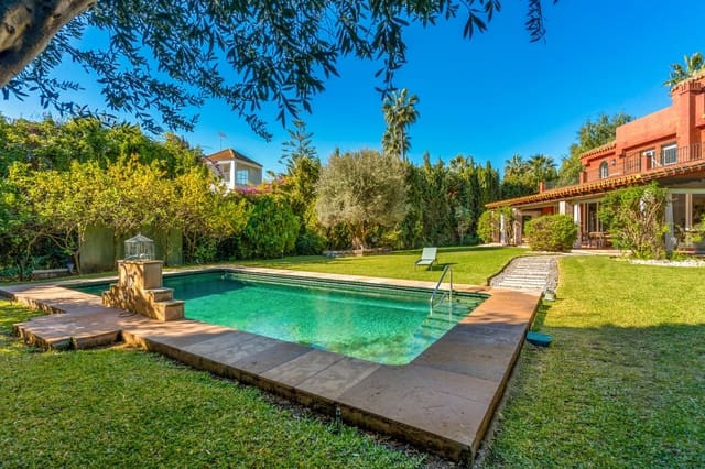 6 soverom Villa til salgs i Aloha Golf, Marbella med svømmebasseng garasje - € 3 070 000 (Ref: 9419507)