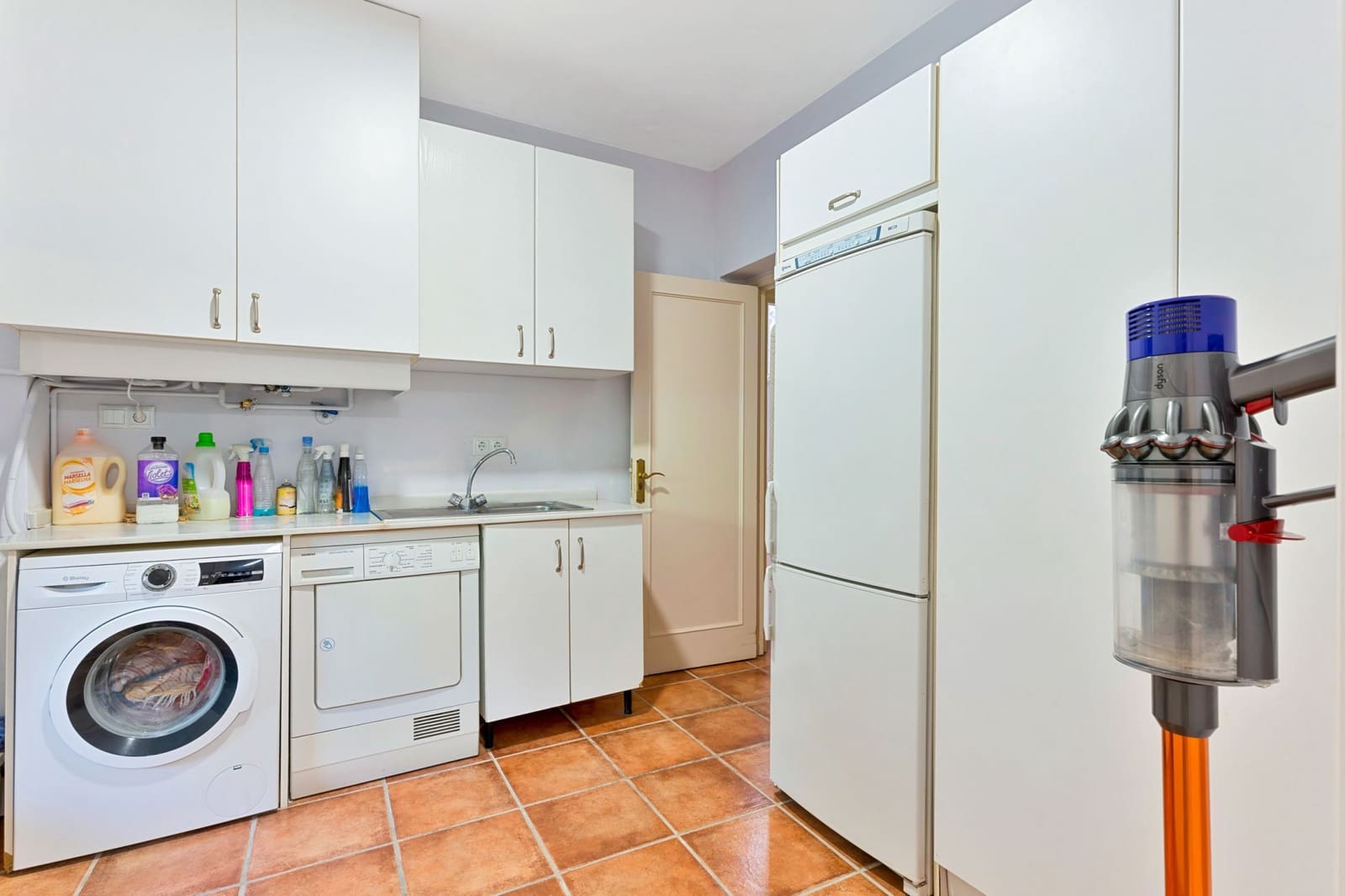 6 soveværelse Villa til salg i Nueva Andalucia med swimmingpool garage - € 2.795.000 (Ref: 9419507)