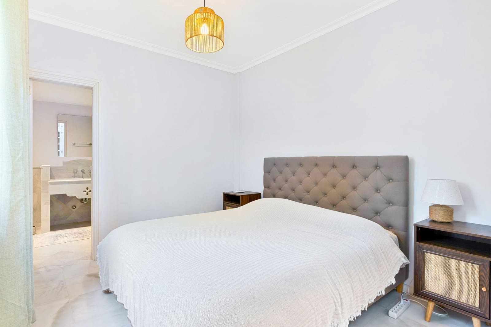 6 soveværelse Villa til salg i Nueva Andalucia med swimmingpool garage - € 2.795.000 (Ref: 9419507)