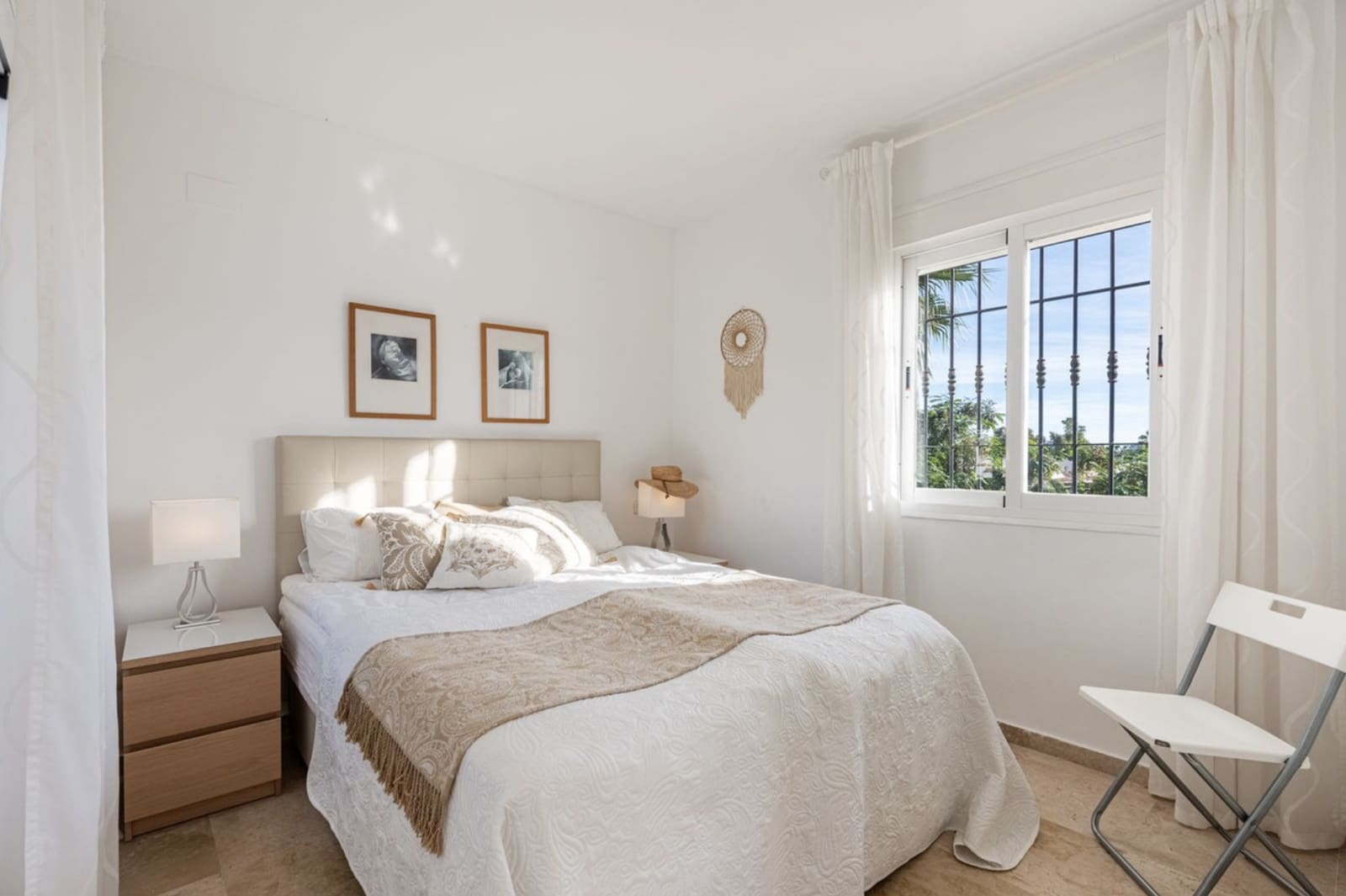 3 bedroom Penthouse for sale in Nueva Andalucia with pool - € 589,000 (Ref: 9422202)