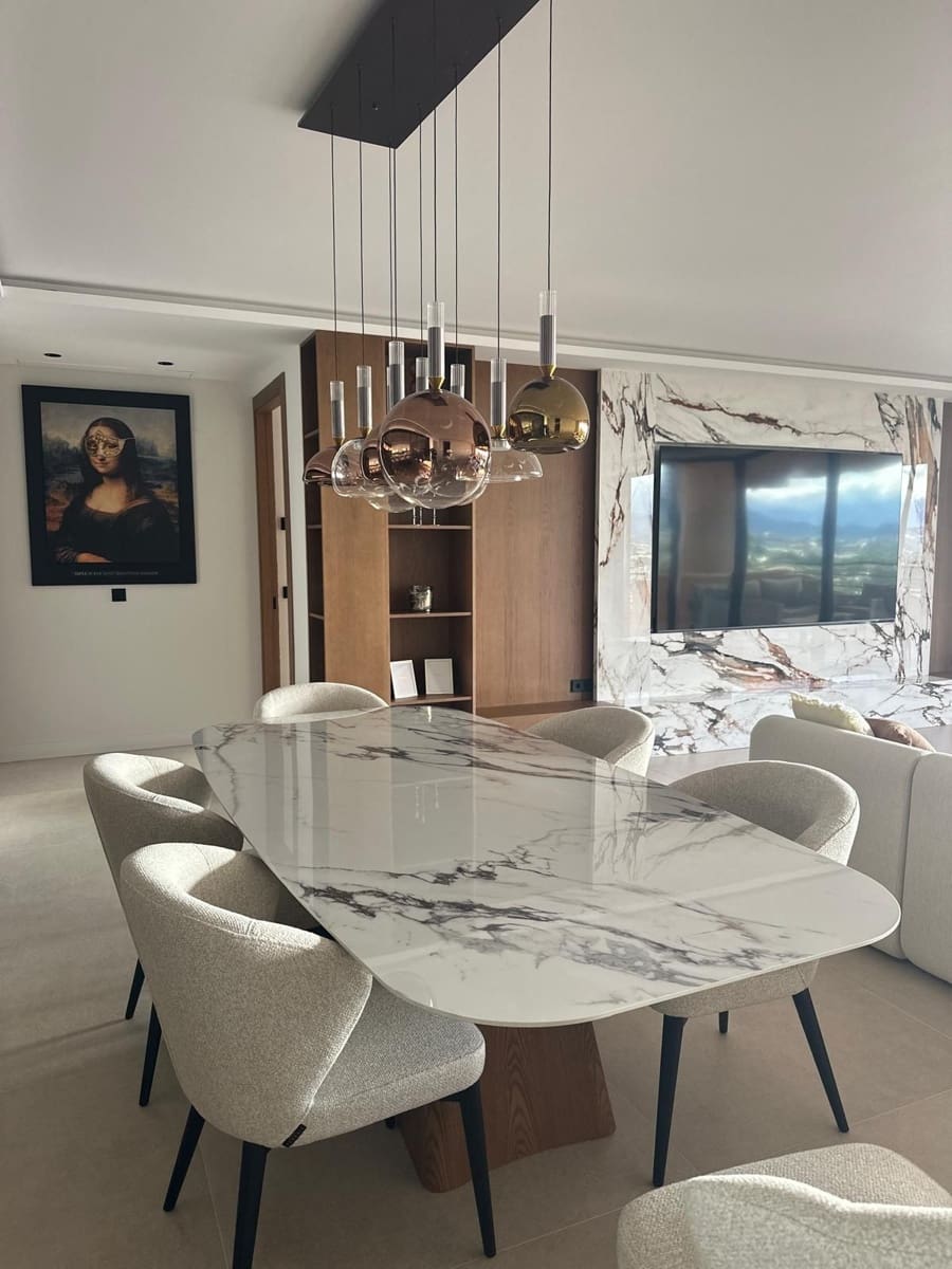 3 Zimmer Apartment zu verkaufen in Nueva Andalucia mit Pool Garage - 1.650.000 € (Ref: 9422203)