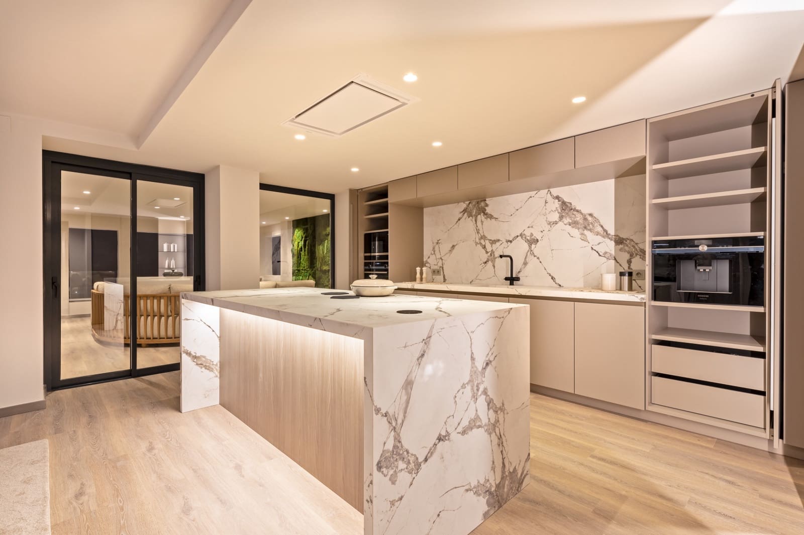 5 soverom Leilighet til salgs i Puerto Banus med garasje - € 2 350 000 (Ref: 9422204)