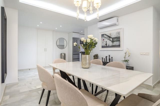 3 slaapkamer Appartement te koop in Nueva Andalucia, Marbella met zwembad - € 520.000 (Ref: 9422205)