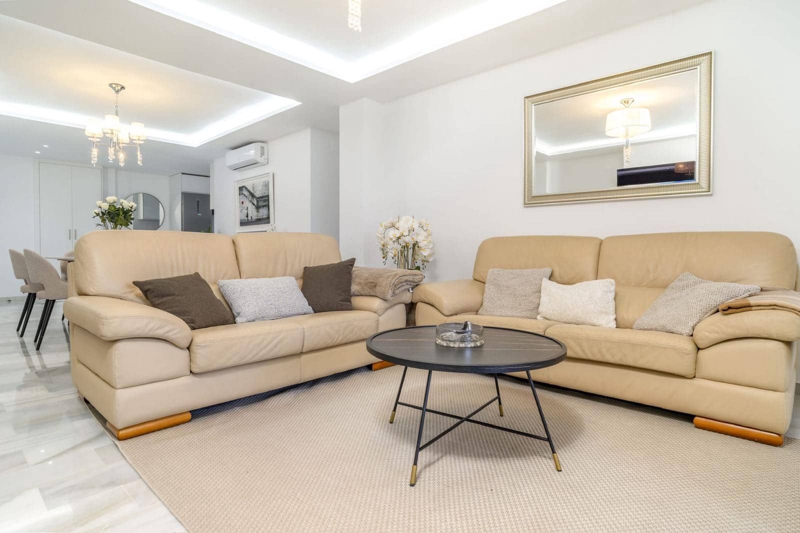 3 slaapkamer Appartement te koop in Nueva Andalucia met zwembad - € 520.000 (Ref: 9422205)