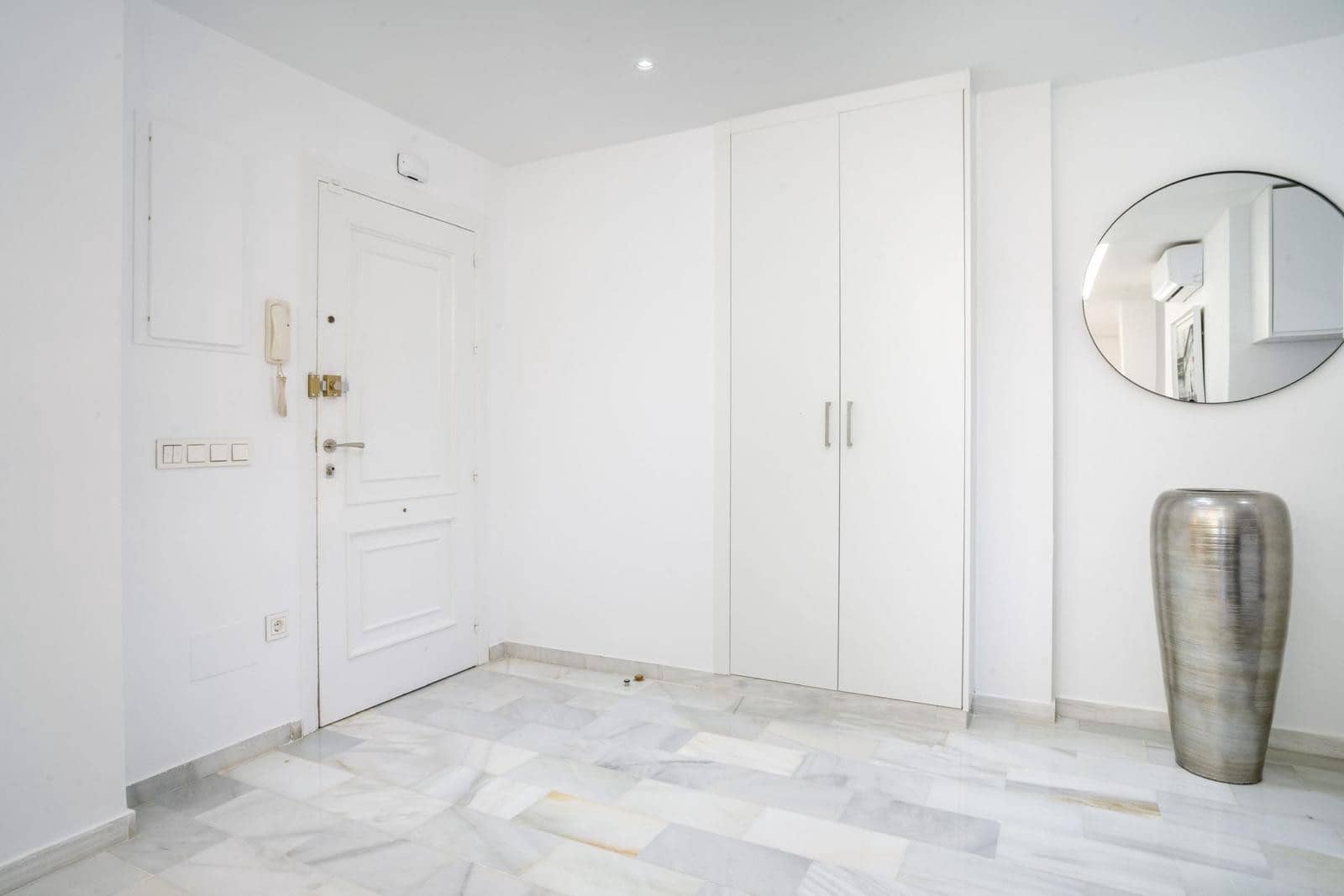3 makuuhuone Huoneisto myytävänä paikassa Nueva Andalucia mukana uima-altaan - 520 000 € (Ref: 9422205)