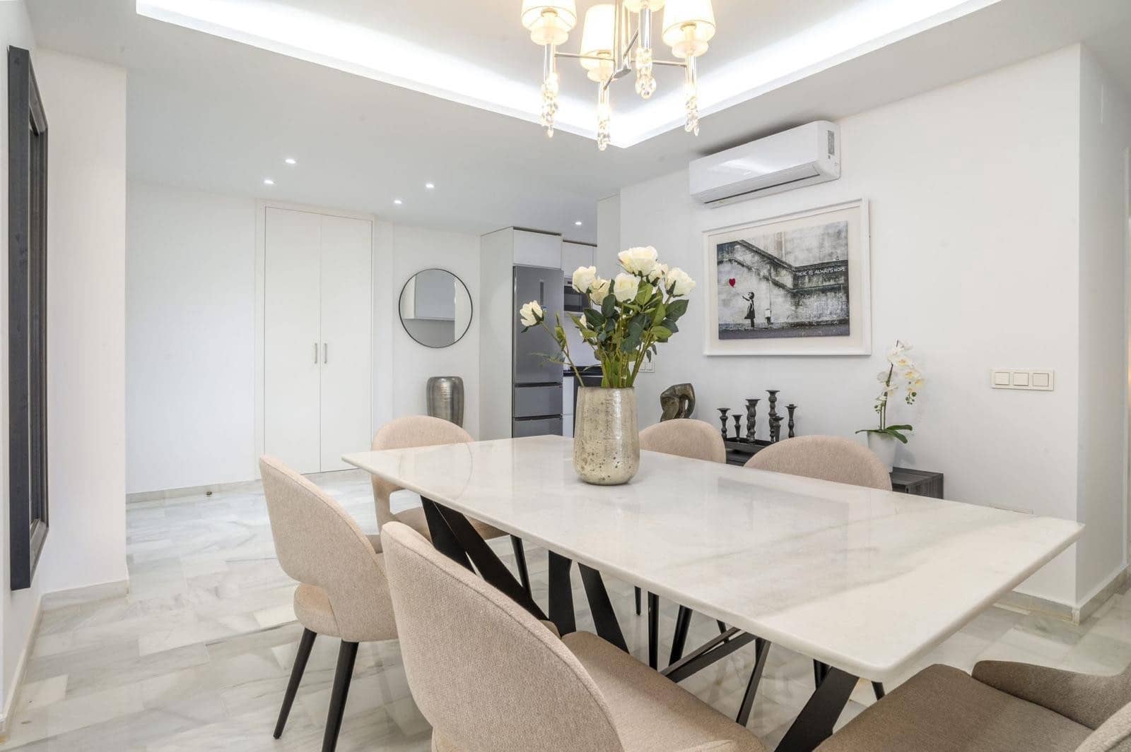 3 makuuhuone Huoneisto myytävänä paikassa Nueva Andalucia mukana uima-altaan - 520 000 € (Ref: 9422205)