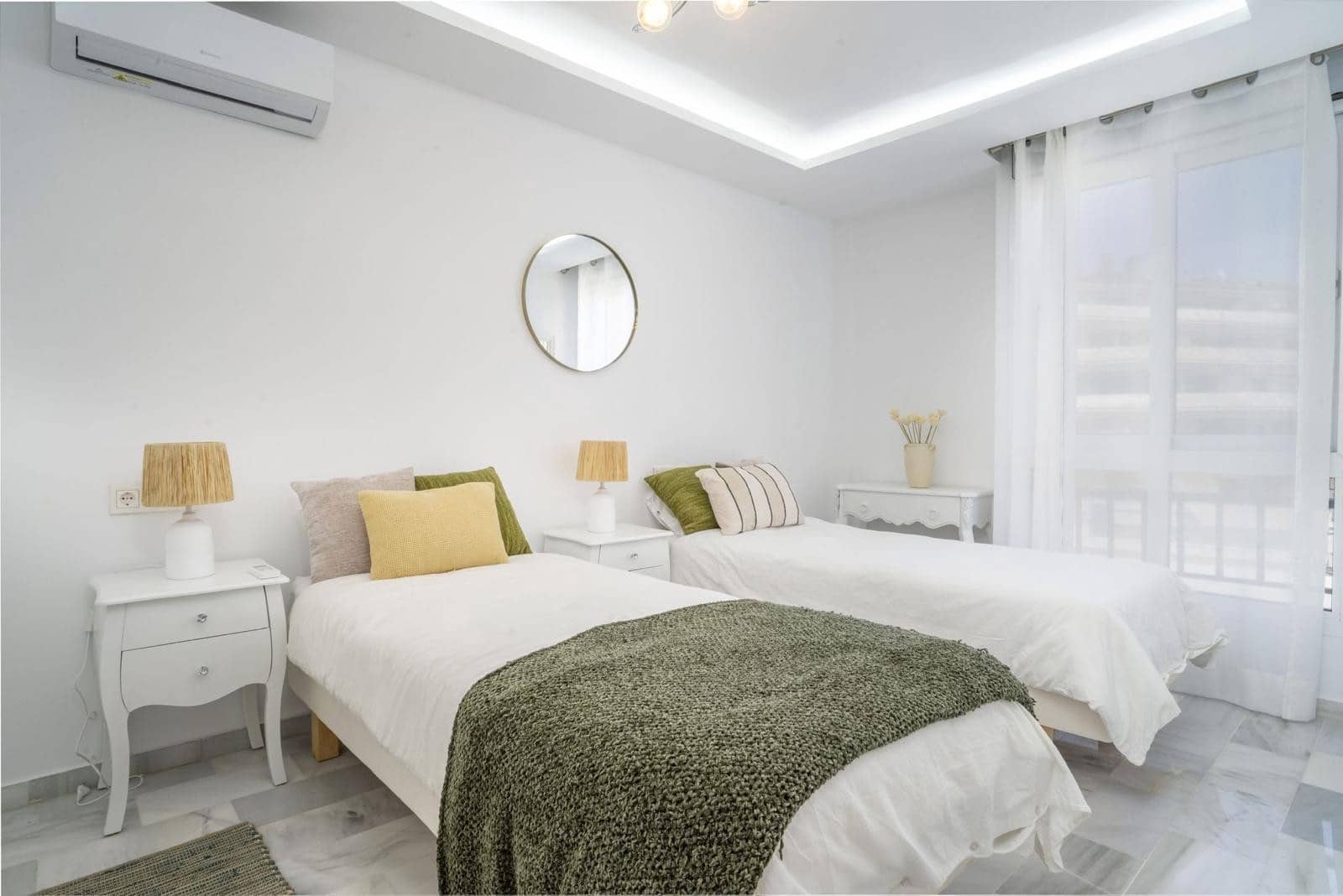 3 makuuhuone Huoneisto myytävänä paikassa Nueva Andalucia mukana uima-altaan - 520 000 € (Ref: 9422205)