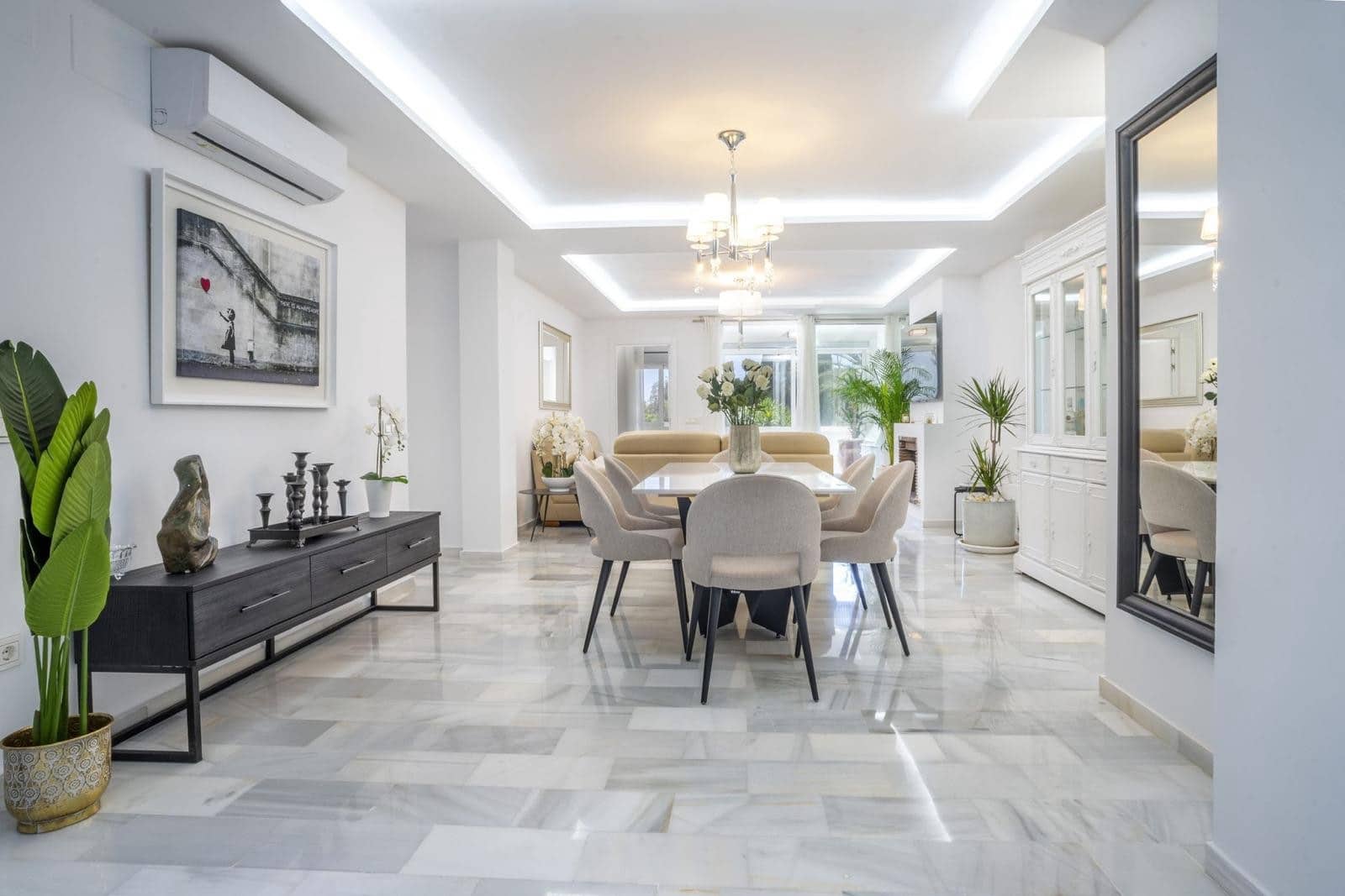 3 makuuhuone Huoneisto myytävänä paikassa Nueva Andalucia mukana uima-altaan - 520 000 € (Ref: 9422205)