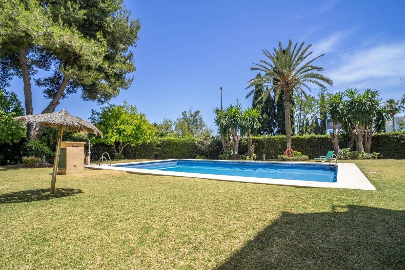3 makuuhuone Huoneisto myytävänä paikassa Nueva Andalucia mukana uima-altaan - 520 000 € (Ref: 9422205)