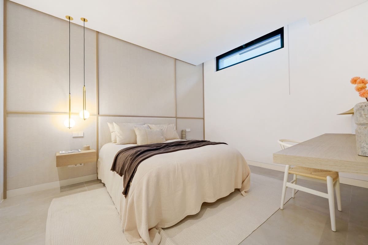 5 soveværelse Villa til salg i Nueva Andalucia med swimmingpool garage - € 4.990.000 (Ref: 9427050)