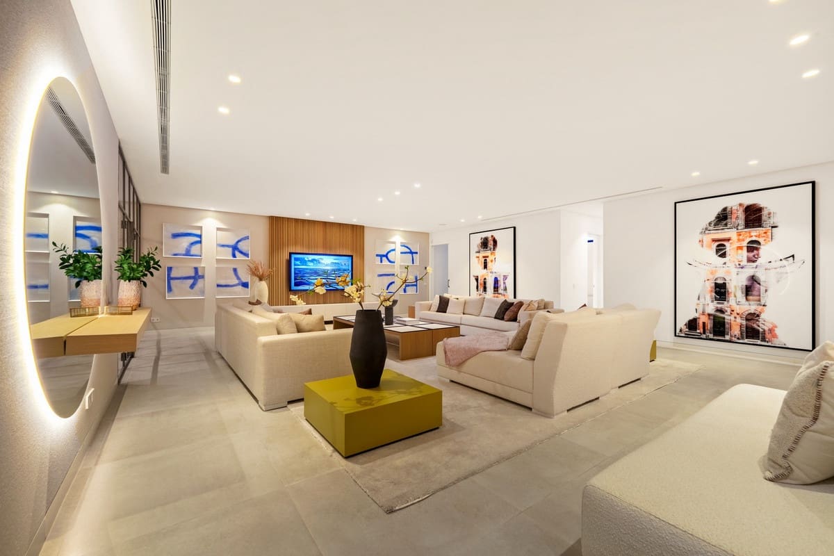 5 soveværelse Villa til salg i Nueva Andalucia med swimmingpool garage - € 4.990.000 (Ref: 9427050)