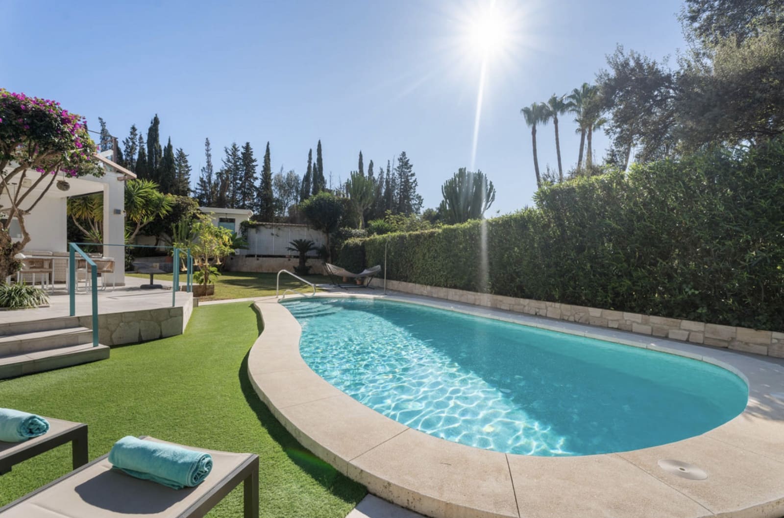 6 sypialnia Willa na sprzedaż w Marbella z basenem garażem - 2 595 000 € (Ref: 9430954)
