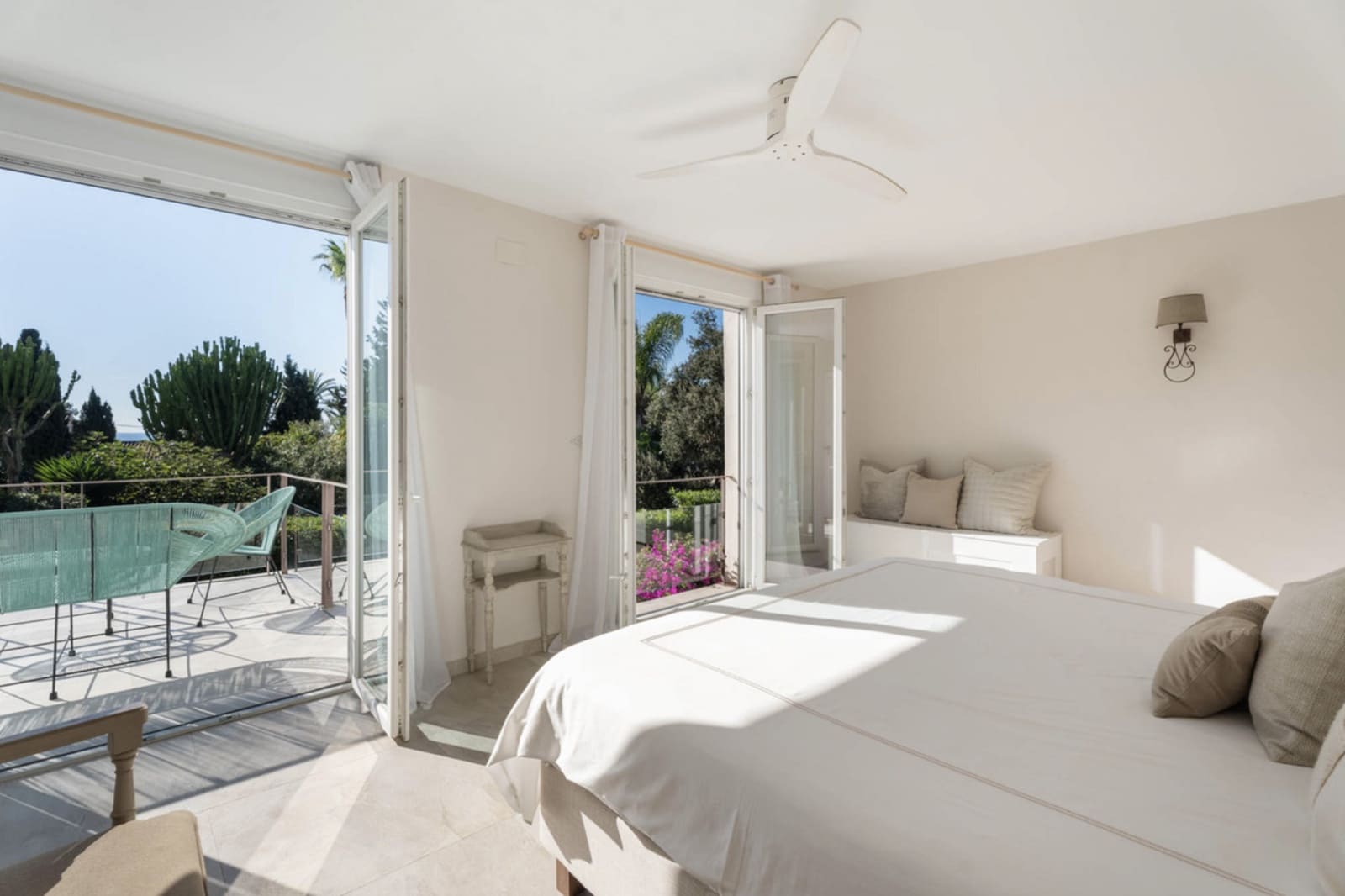 6 sypialnia Willa na sprzedaż w Marbella z basenem garażem - 2 595 000 € (Ref: 9430954)