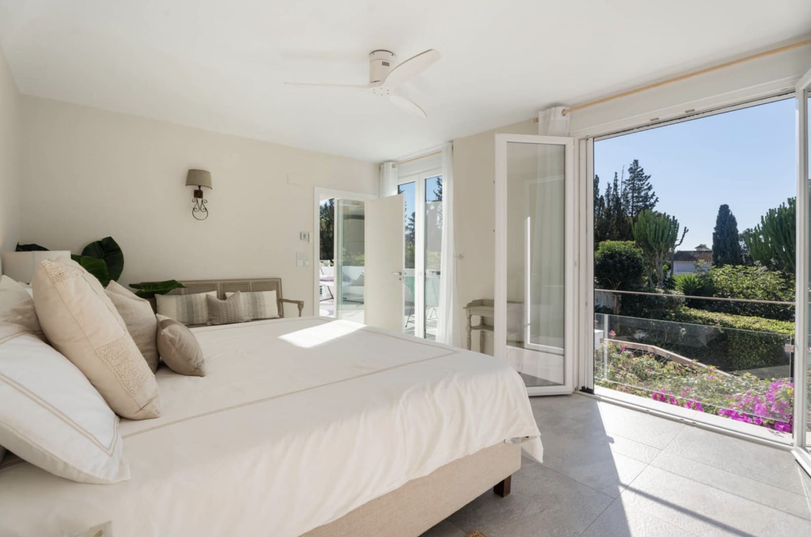 6 sypialnia Willa na sprzedaż w Marbella z basenem garażem - 2 595 000 € (Ref: 9430954)