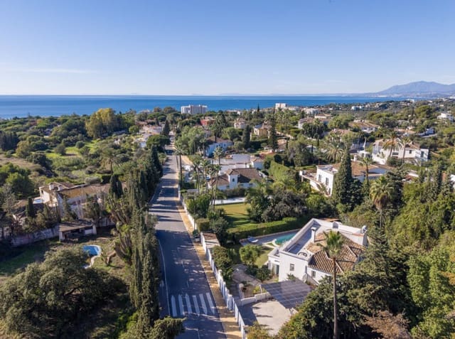 6 sypialnia Willa na sprzedaż w Marbella z basenem garażem - 2 595 000 € (Ref: 9430954)