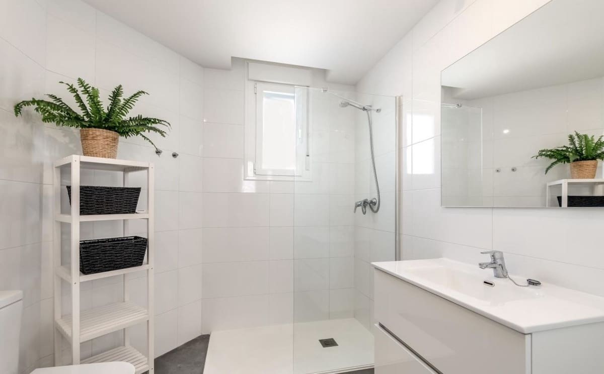 3 soveværelse Lejlighed til salg i Nueva Andalucia med garage - € 540.000 (Ref: 9430960)