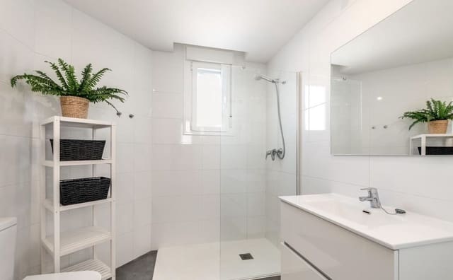 3 soveværelse Lejlighed til salg i Nueva Andalucia, Marbella med garage - € 540.000 (Ref: 9430960)