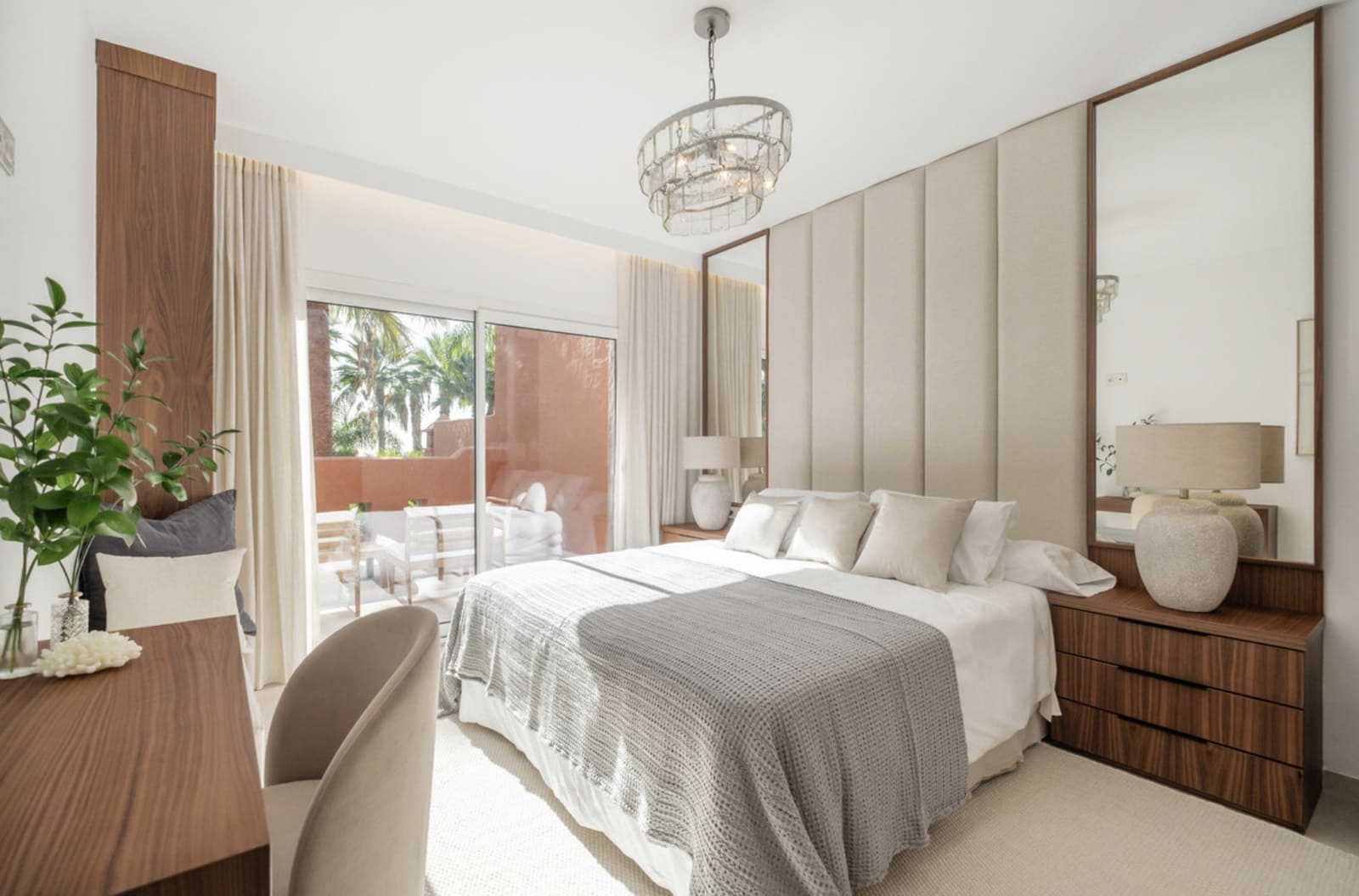 Casa de 4 habitaciones en Marbella en venta con piscina garaje - 1.995.000 € (Ref: 9430961)