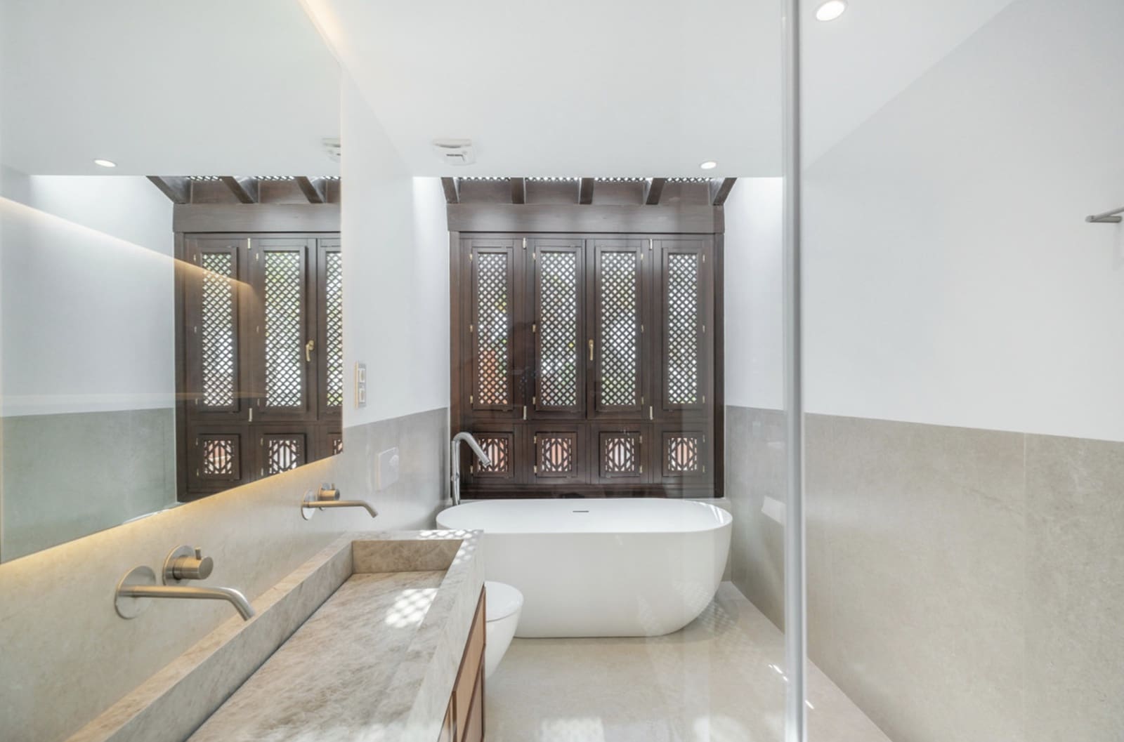 4 bedroom Townhouse for sale in Marbella with pool garage - € 1,995,000 (Ref: 9430961)