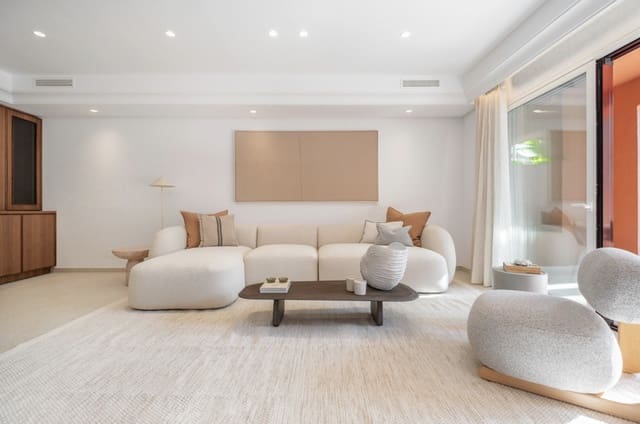 4 chambre Maison de Ville à vendre à Marbella avec piscine garage - 1 995 000 € (Ref: 9430961)