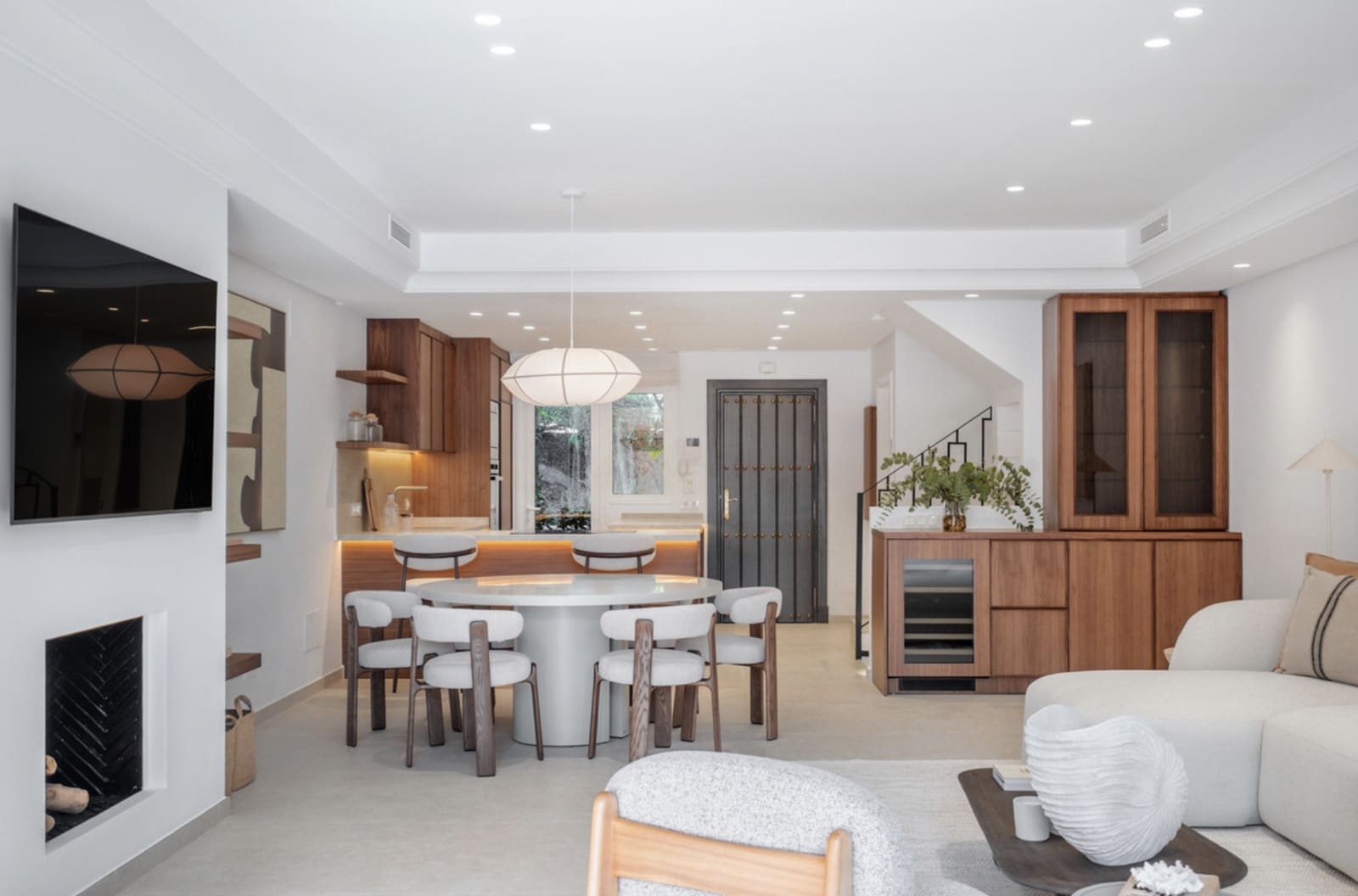 4 bedroom Townhouse for sale in Marbella with pool garage - € 1,995,000 (Ref: 9430961)