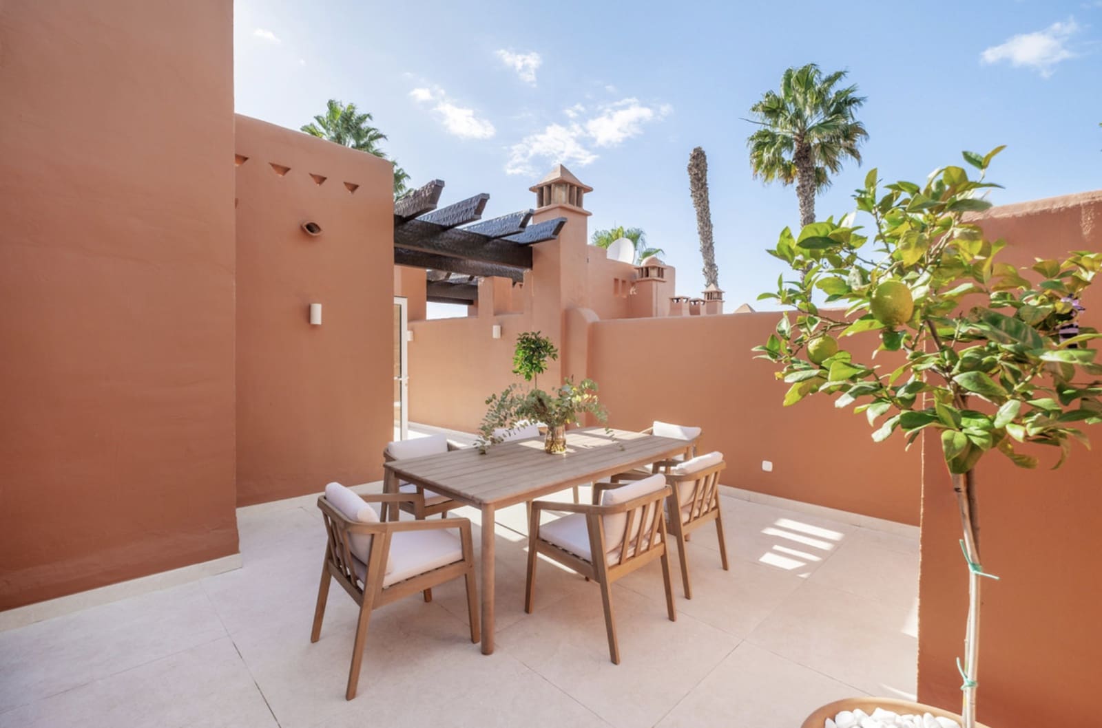4 bedroom Townhouse for sale in Marbella with pool garage - € 1,995,000 (Ref: 9430961)