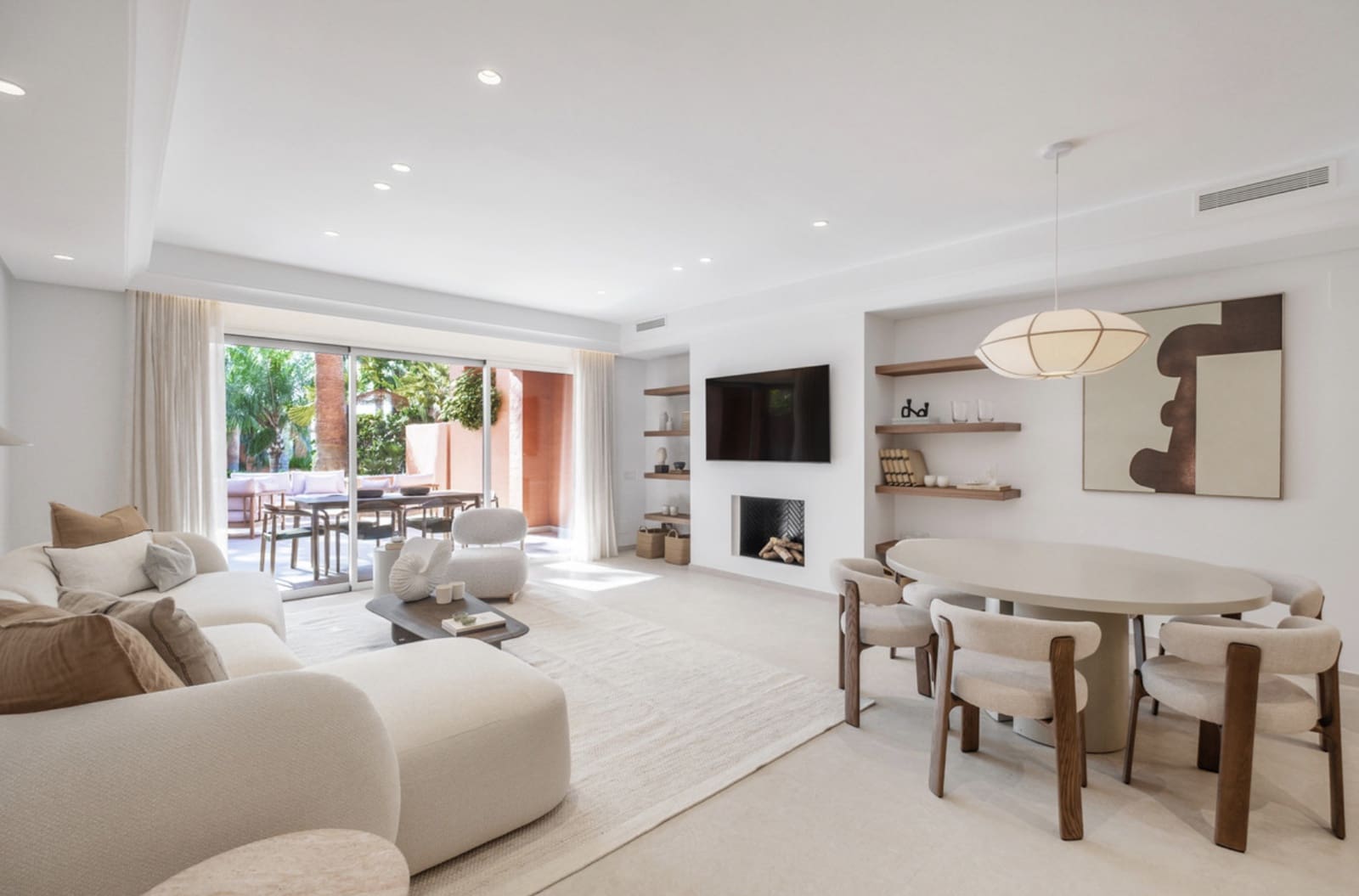 4 bedroom Townhouse for sale in Marbella with pool garage - € 1,995,000 (Ref: 9430961)
