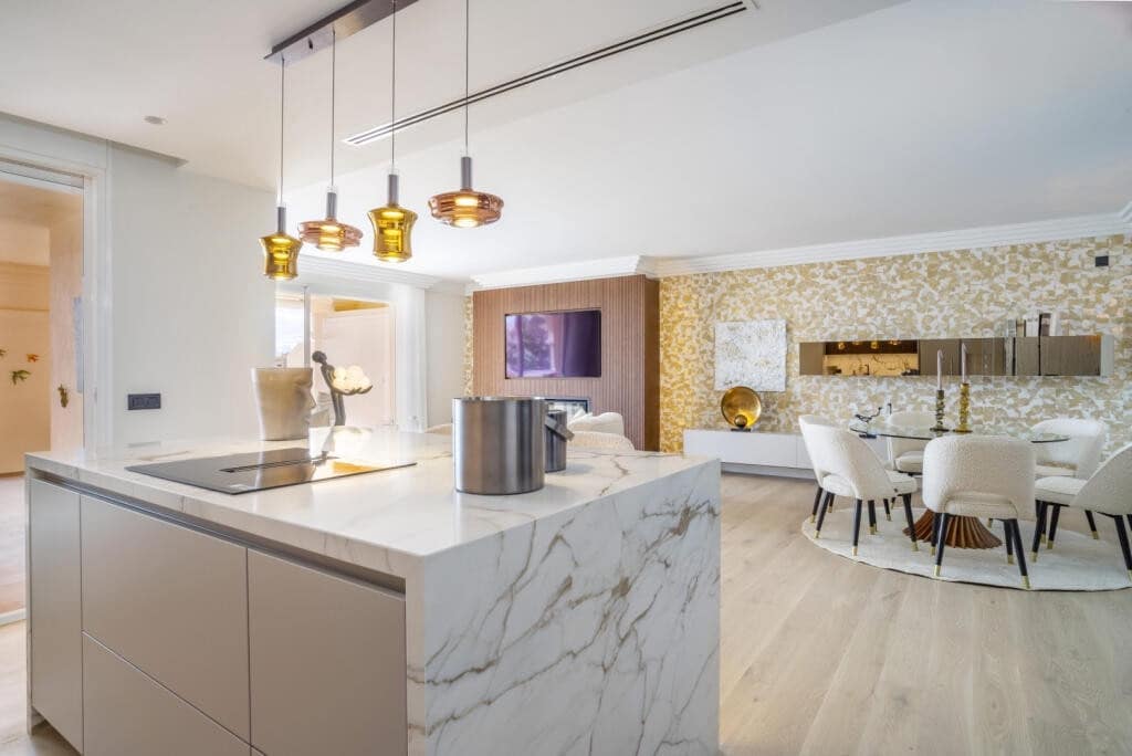 4 sovrum Lägenhet till salu i Marbella med pool garage - 2 690 000 € (Ref: 9433272)