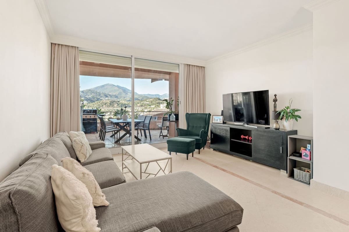 2 sovrum Lägenhet till salu i Marbella med pool garage - 685 000 € (Ref: 9433273)