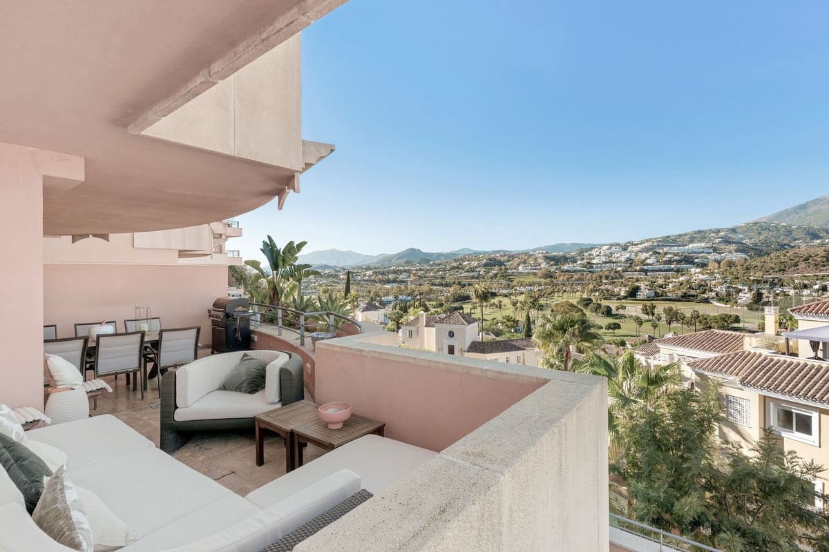 2 sovrum Lägenhet till salu i Marbella med pool garage - 685 000 € (Ref: 9433273)