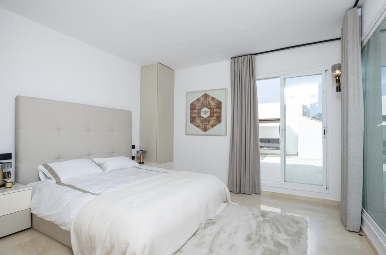3 sypialnia Penthouse na sprzedaż w La Quinta z basenem - 945 000 € (Ref: 9441364)