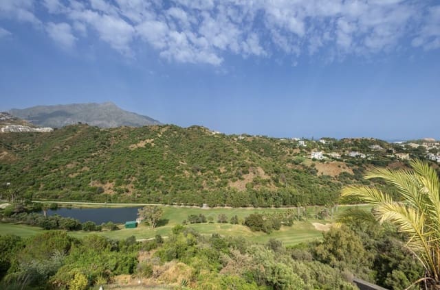 3 chambre Penthouse à vendre à La Quinta, Benahavís avec piscine - 945 000 € (Ref: 9441364)