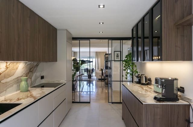 3 chambre Penthouse à vendre à La Quinta, Benahavís avec piscine - 945 000 € (Ref: 9441364)
