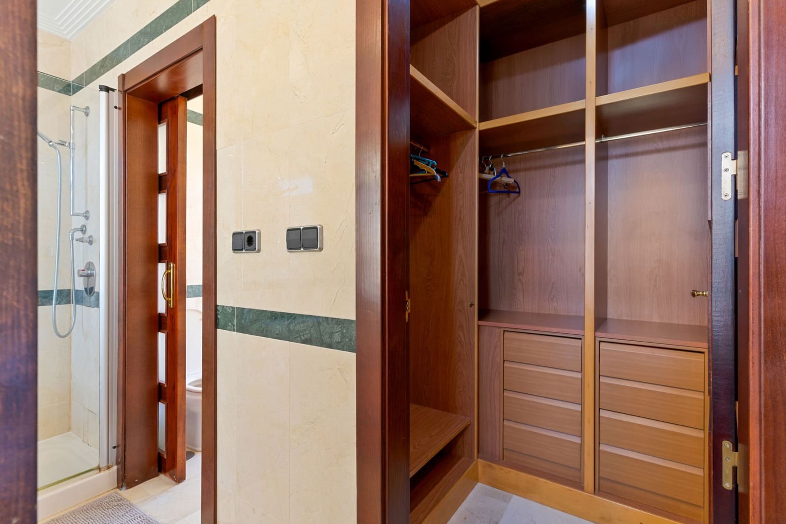 4 soverom Bungalow til salgs i Marbella med svømmebasseng garasje - € 2 595 000 (Ref: 9446192)