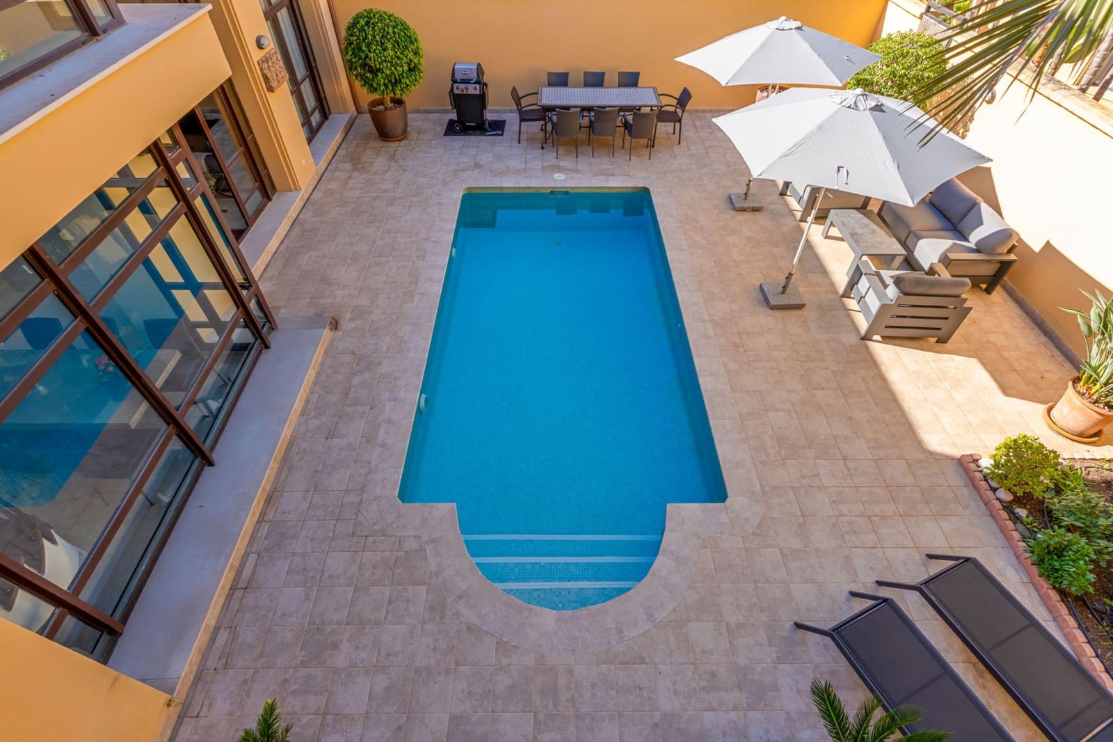 4 soverom Bungalow til salgs i Marbella med svømmebasseng garasje - € 2 595 000 (Ref: 9446192)