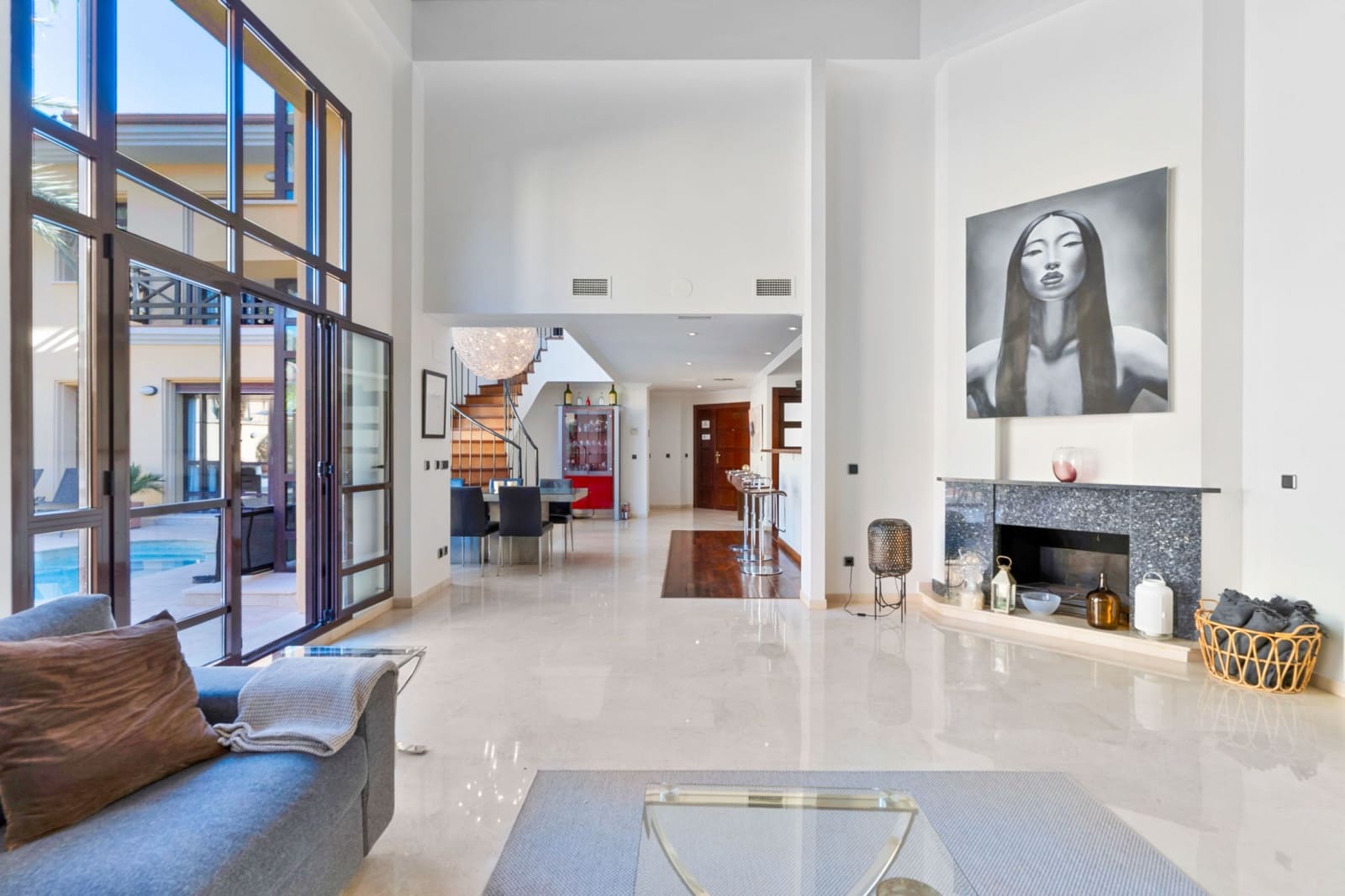 4 soveværelse Semi-Rækkehus til salg i Marbella med swimmingpool garage - € 2.595.000 (Ref: 9446192)