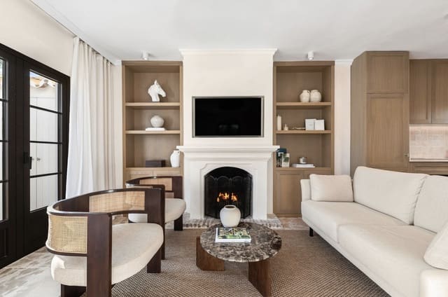 2 soverom Hus til salgs i Nueva Andalucia, Marbella med svømmebasseng - € 795 000 (Ref: 9448672)