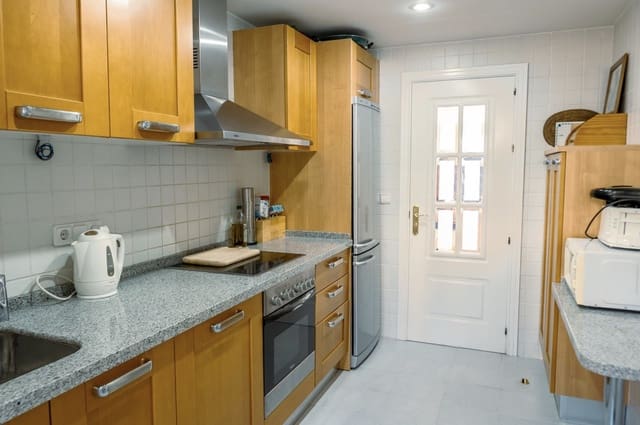 2 slaapkamer Penthouse te koop in Los Arqueros, Benahavís met zwembad garage - € 395.000 (Ref: 9448673)