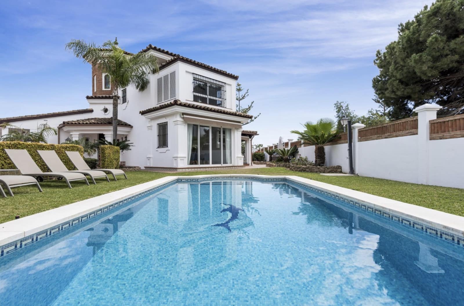 5 soveværelse Villa til salg i Marbella med swimmingpool garage - € 2.350.000 (Ref: 9448675)