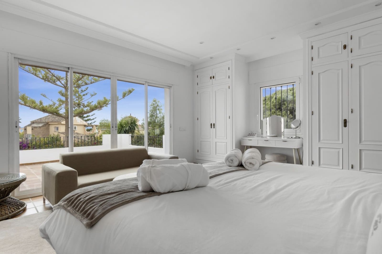 5 soveværelse Villa til salg i Marbella med swimmingpool garage - € 2.350.000 (Ref: 9448675)