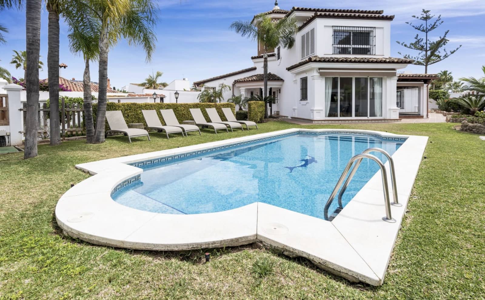 5 soveværelse Villa til salg i Marbella med swimmingpool garage - € 2.350.000 (Ref: 9448675)
