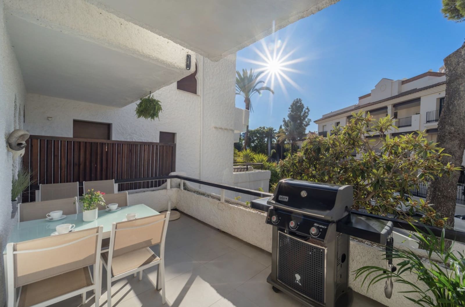 4 sovrum Hus till salu i Nueva Andalucia med pool - 1 495 000 € (Ref: 9448676)