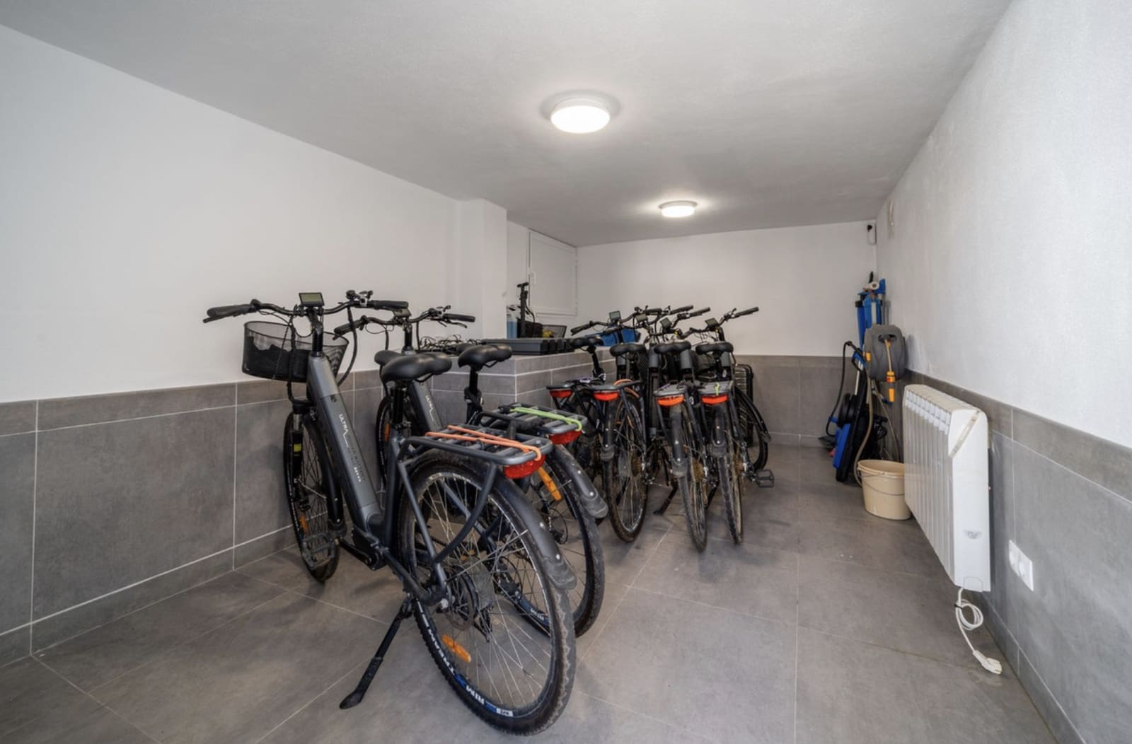 4 sovrum Hus till salu i Nueva Andalucia med pool - 1 495 000 € (Ref: 9448676)