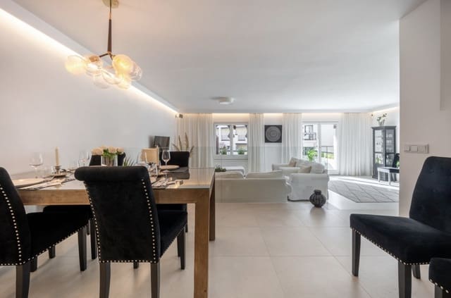 4 makuuhuone Omakotitalo myytävänä paikassa Nueva Andalucia, Marbella mukana uima-altaan - 1 495 000 € (Ref: 9448676)
