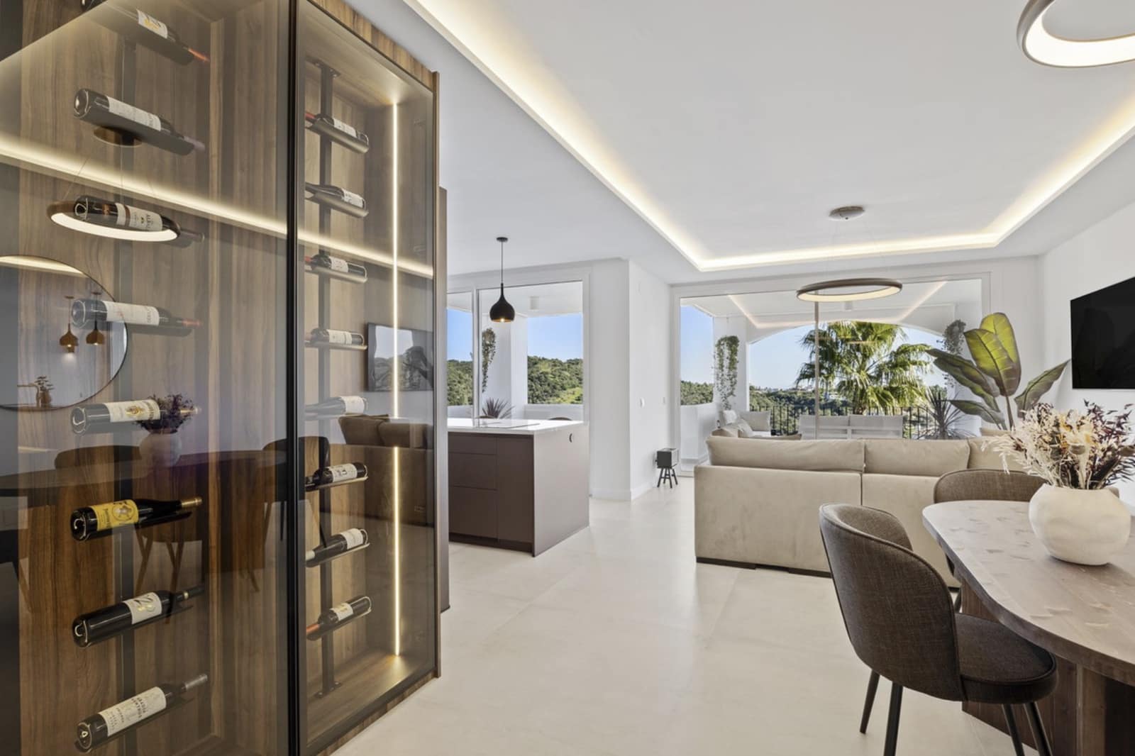 3 bedroom Apartment for sale in La Quinta with pool - € 860,000 (Ref: 9450669)