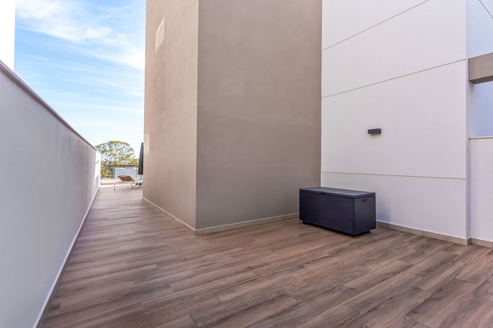 3 slaapkamer Appartement te koop in Nueva Andalucia met zwembad garage - € 895.000 (Ref: 9451994)