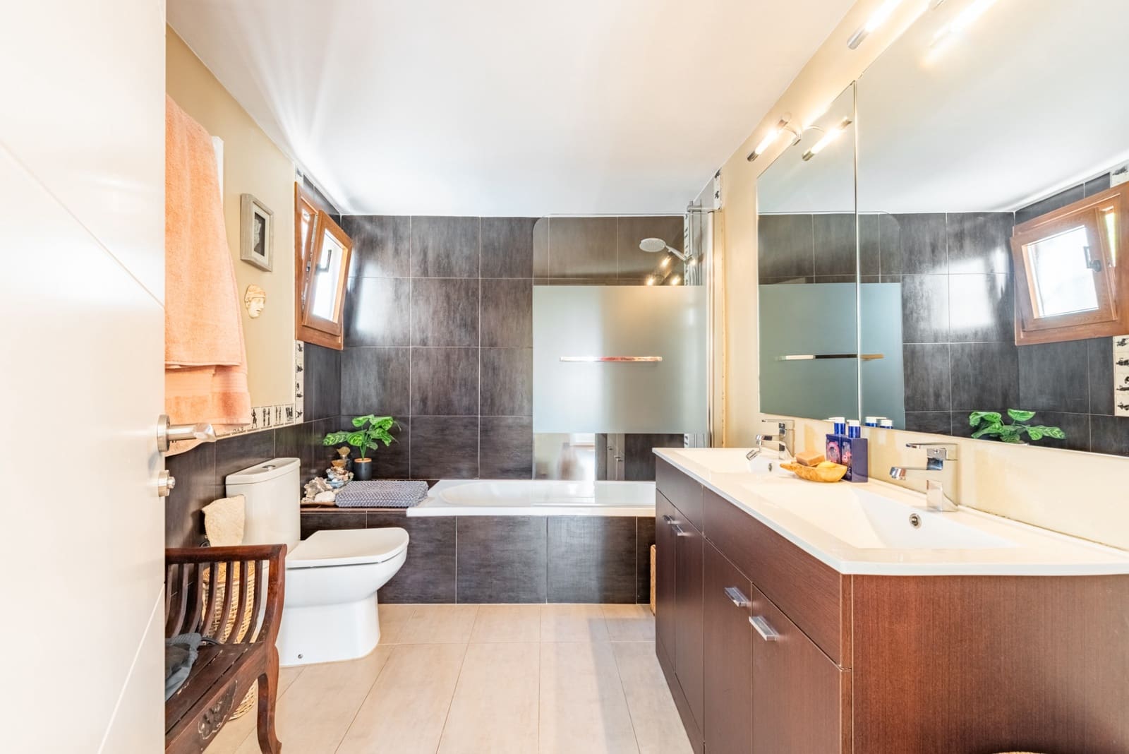 3 sovrum Semi-fristående Villa till salu i Marbella med pool - 699 000 € (Ref: 9451995)